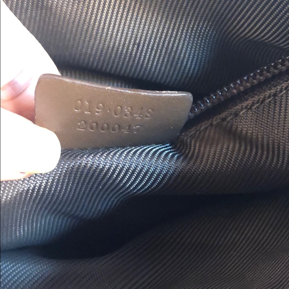 Authentic ✅ Gucci - Picture 5 of 8